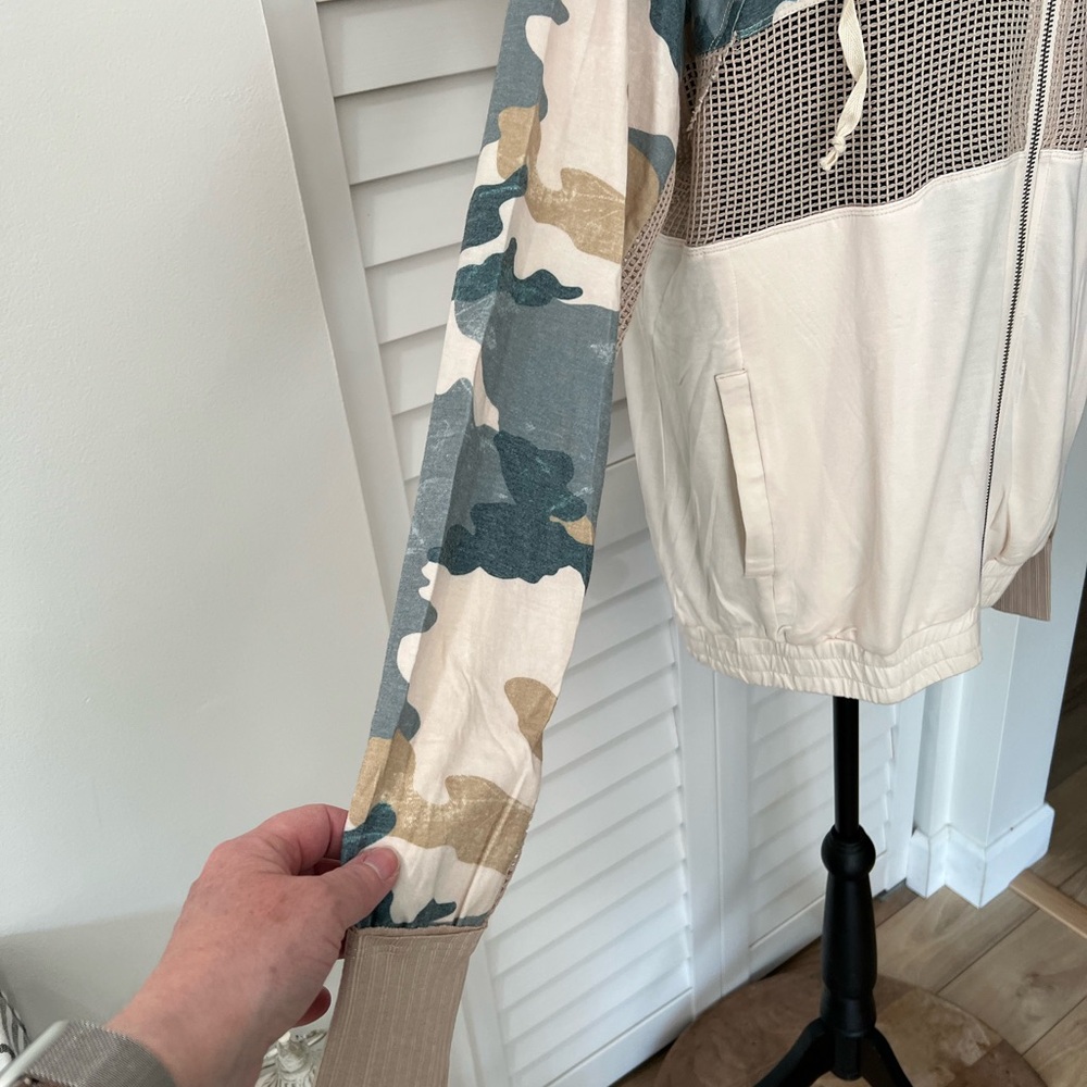 Mystree Cream and Green Zip-Up Jacket and joggers Set - Picture 6 of 15
